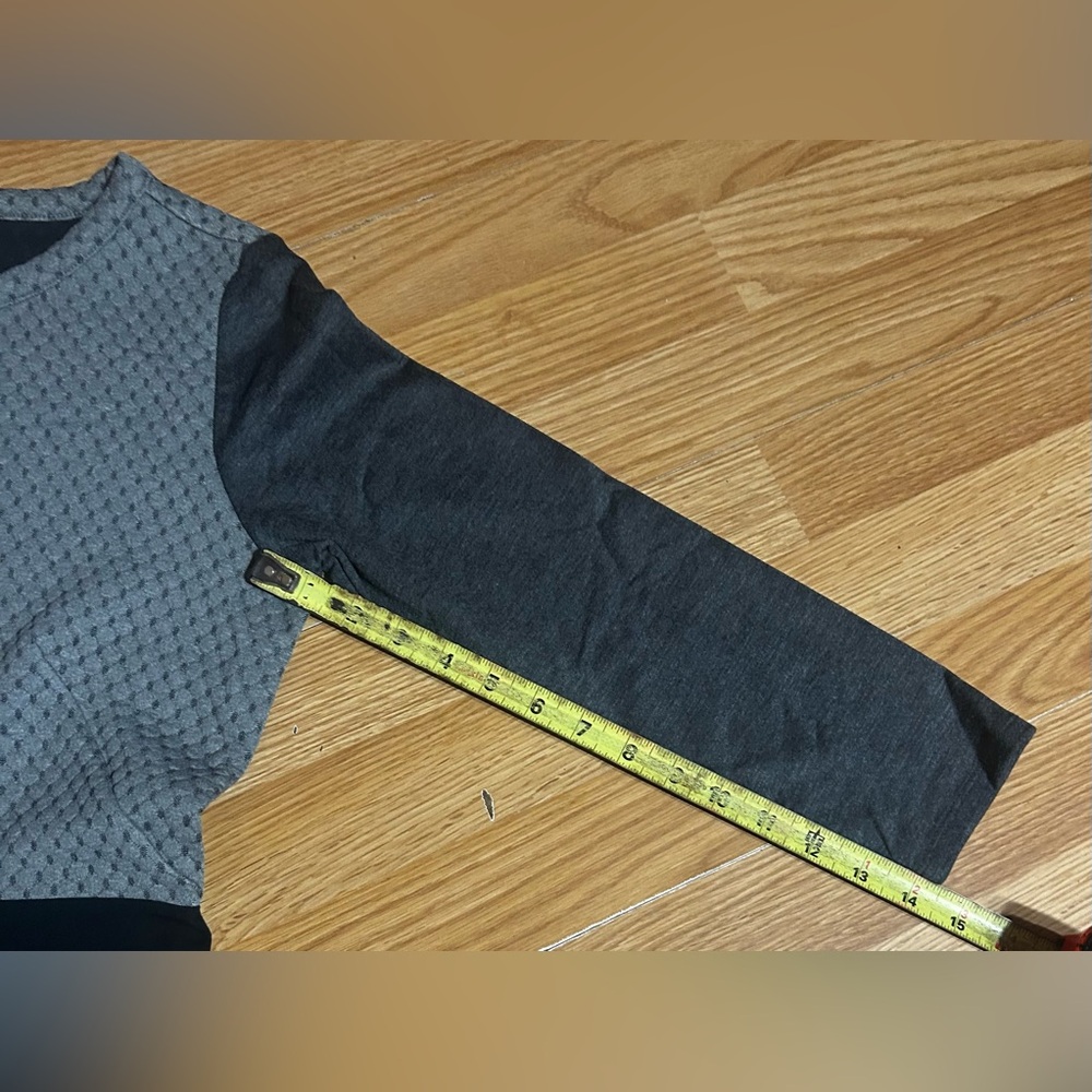 LOFT Charcoal & Black 3/4 Sleeve Stretch Fit & Flare Knit Dress women
Petite 8 - Picture 5 of 8